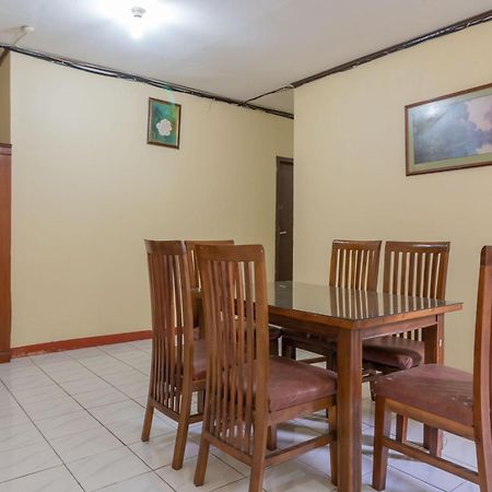 Reddoorz Near Pondok Indah Water Park Джакарта Екстер'єр фото